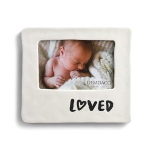 Demdaco <a href="http://staging.lifestylesgiftware.com/staging.lifestylesgiftware/product/demdaco-black-and-white-loved-frame/">Black and White Loved Frame</a>