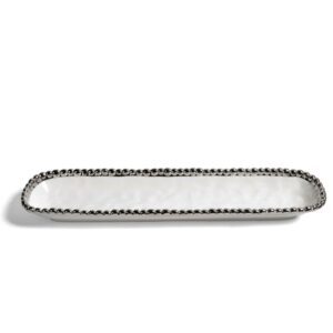 Pampa Bay <a href="http://staging.lifestylesgiftware.com/staging.lifestylesgiftware/product/pampa-bay-golden-salerno-porcelain-cracker-tray-with-titanium-plated-border-white-and-gold/" target="_blank" rel="noopener noreferrer">Cracker Tray</a>